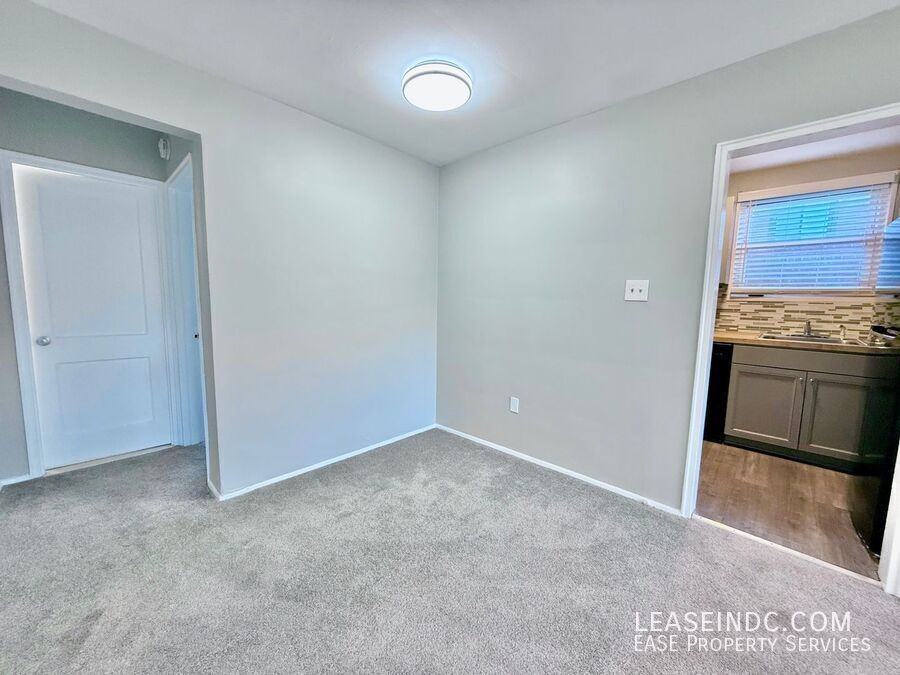 4407 2nd St Ne #2 - Photo 7 of 14