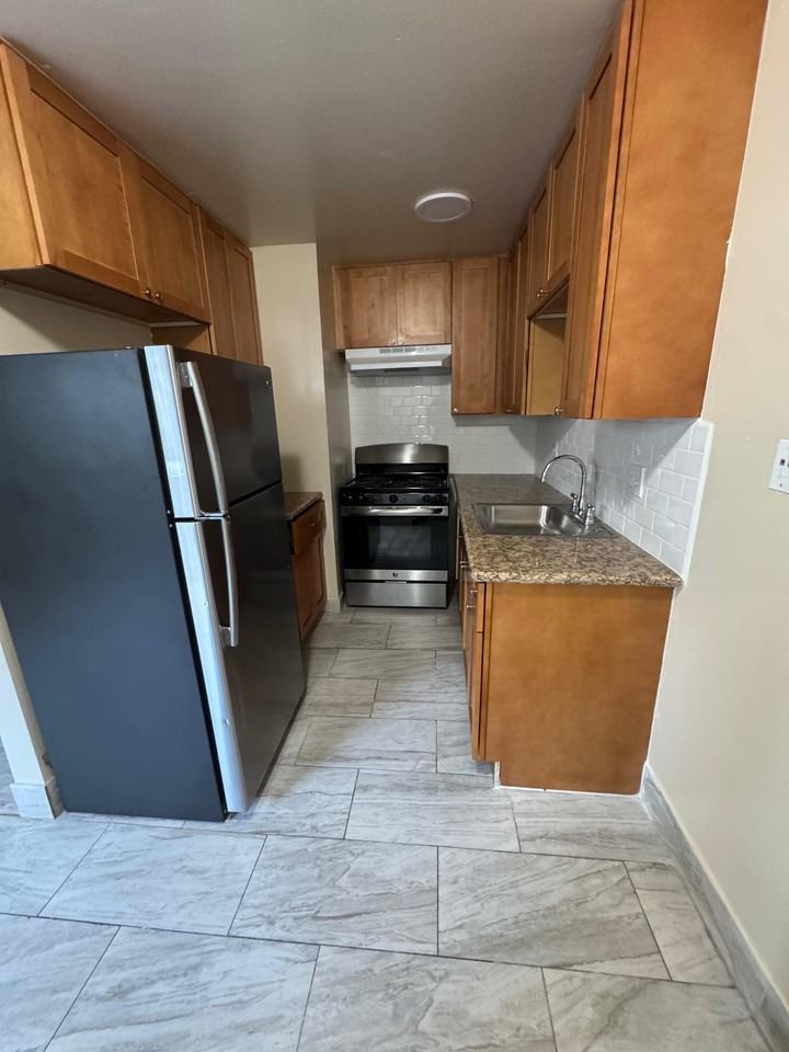 4250 Central Ave #4 - Photo 2 of 9