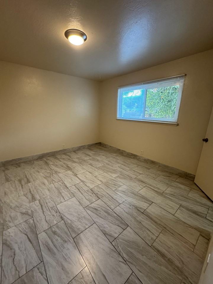 4250 Central Ave #4 - Photo 5 of 9