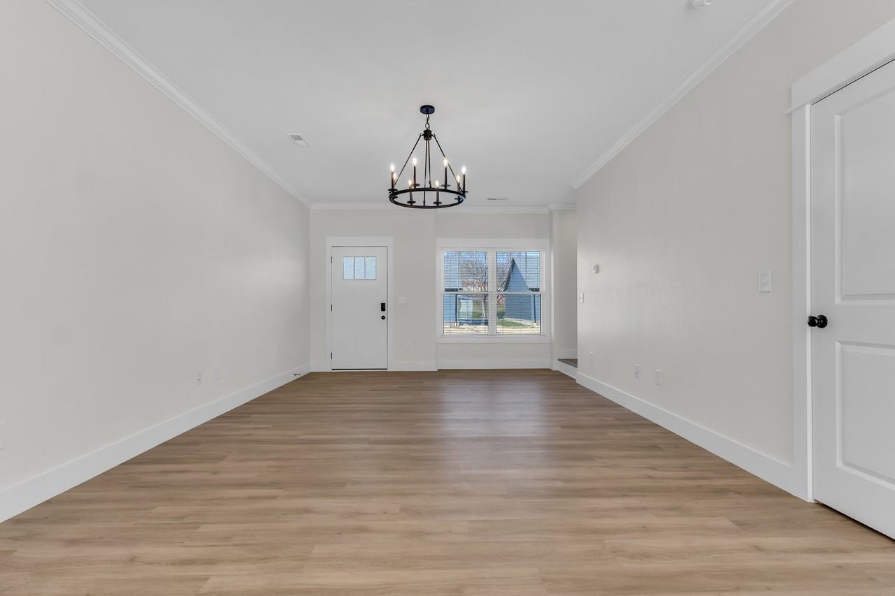 Alders Grv #210 - Photo 5 of 26