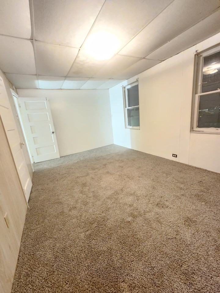 1010 Ridge St #2 - Photo 6 of 7