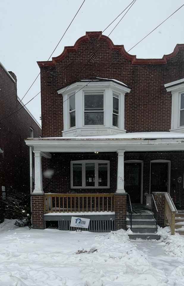 136 S Spring Ave #136 - Photo 2 of 45