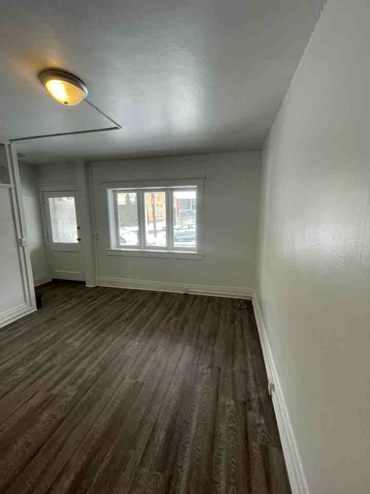 136 S Spring Ave #136 - Photo 6 of 45