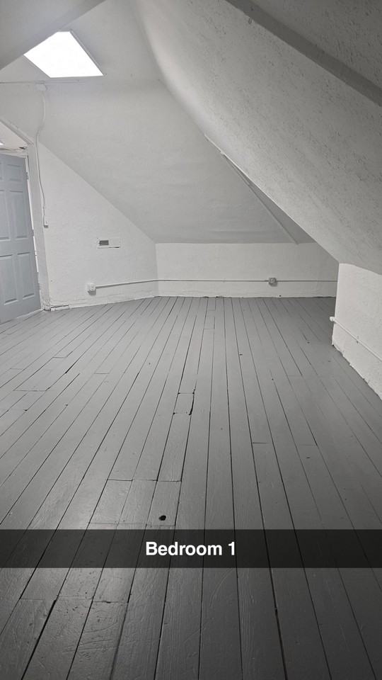 302 S Fulton St #3 - Photo 2 of 18