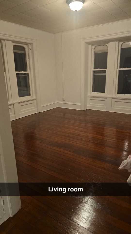 302 S Fulton St #3 - Photo 3 of 18