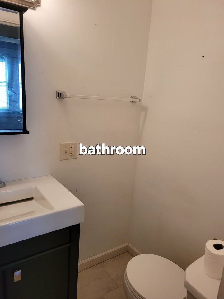 302 S Fulton St #3 - Photo 5 of 18