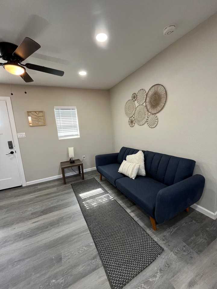 1204 Sawmill Rd Nw #1FURNISHED - Photo 7 of 11