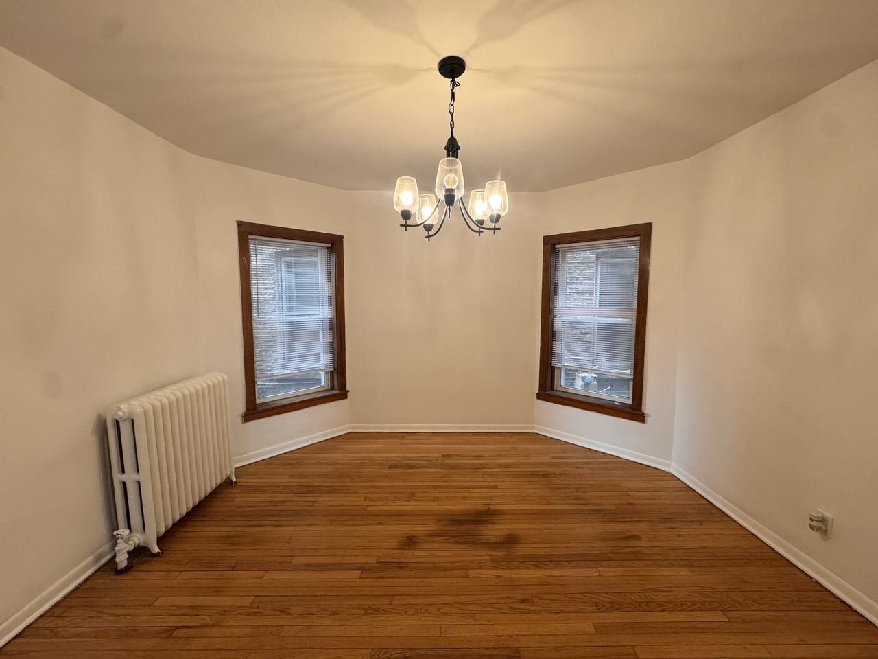 4947 N Troy St #1 - Photo 5 of 19