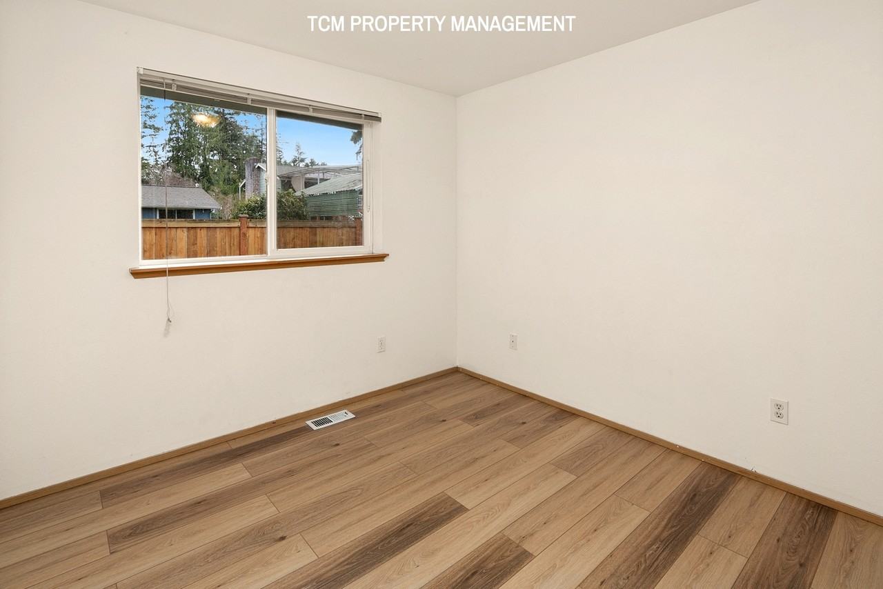 4528 92nd St Ne #A - Photo 2 of 18