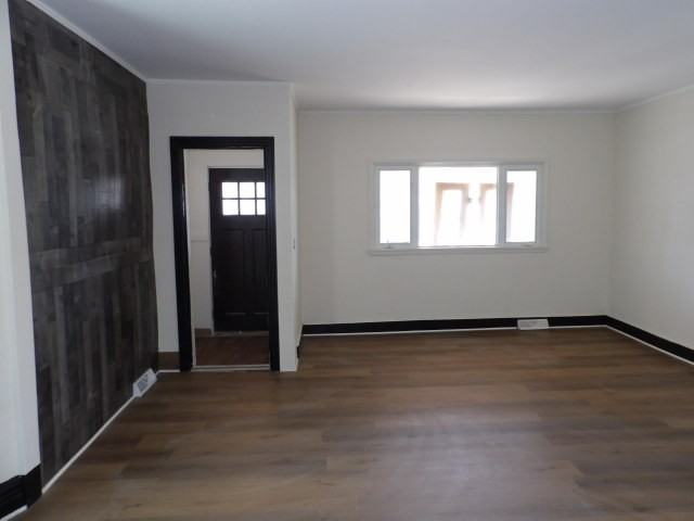 196 Auburn Ave - Photo 3 of 24