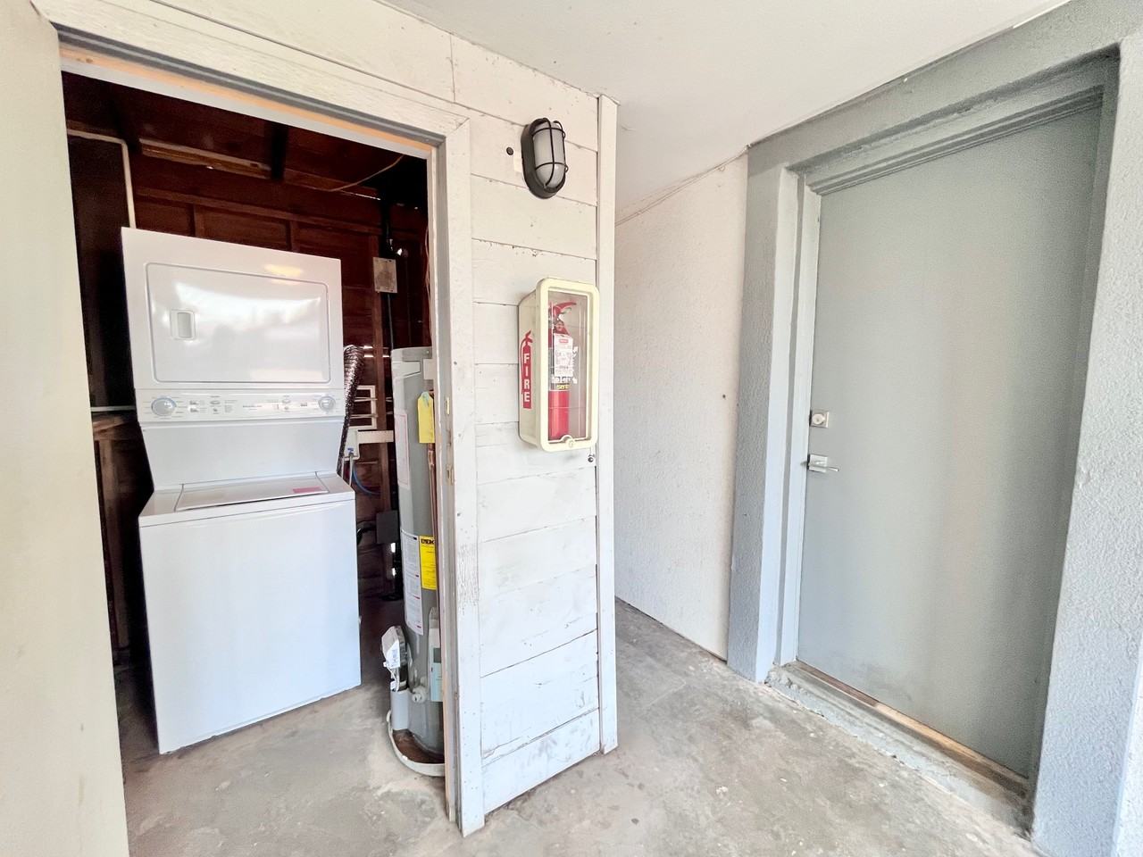 2718 N 40th St #2 - Photo 5 of 20