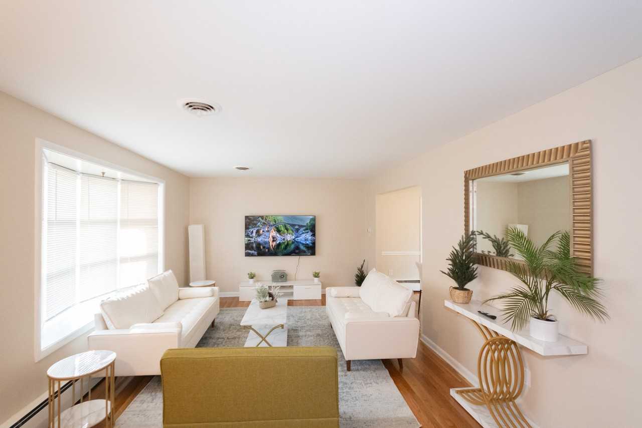 9002 Saint Andrews Pl #NA - Photo 2 of 26