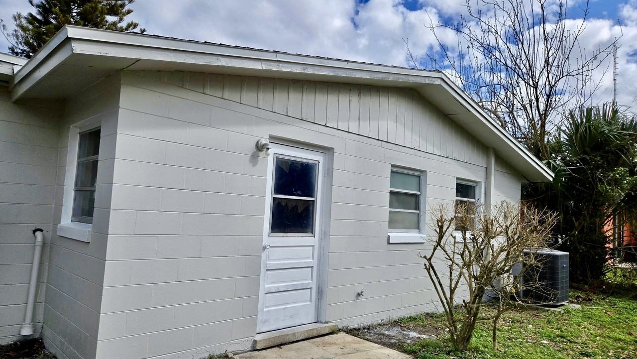 1436 Primrose Ln #NA - Photo 4 of 15