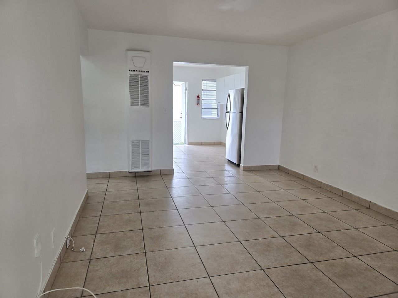 2339 Roosevelt St - Photo 6 of 8