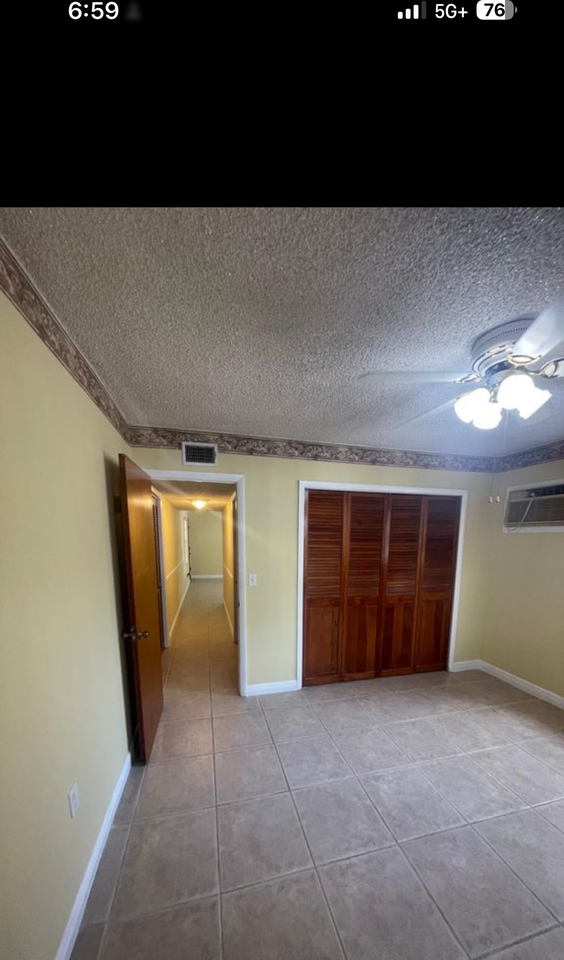 2934 Sw 11th St #2 - Photo 4 of 6