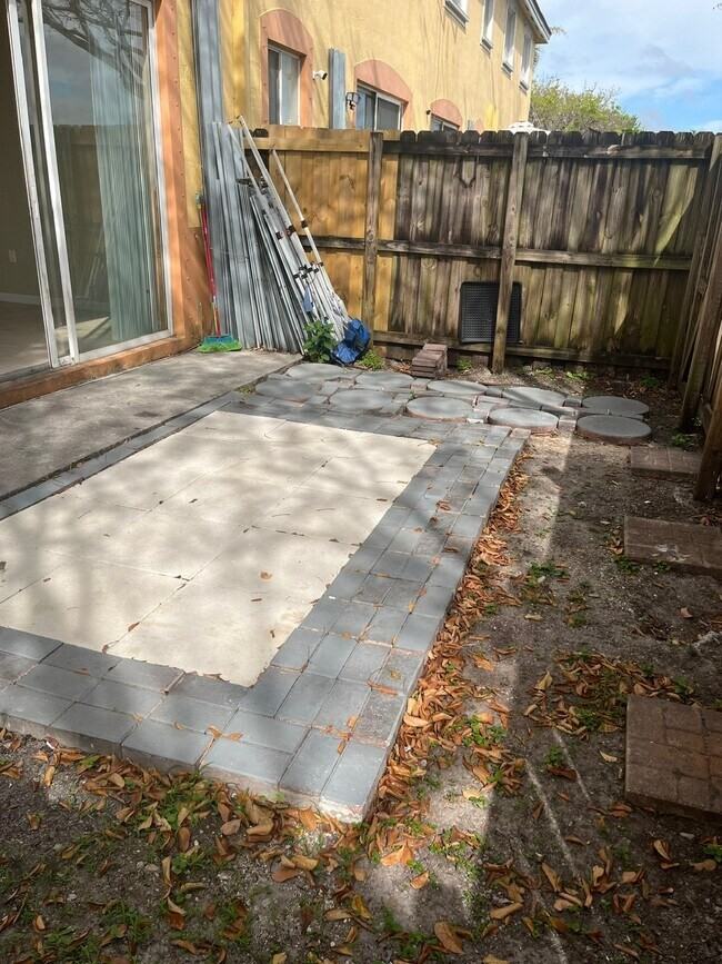 2819 Se 15th Rd #2819 - Photo 2 of 18