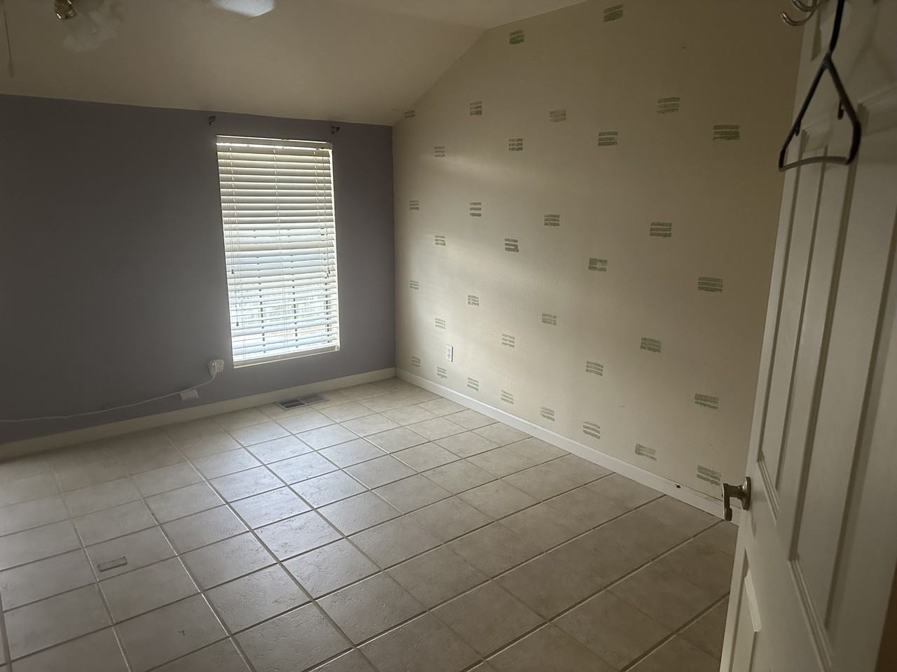 114 Fleury Way #E - Photo 6 of 8