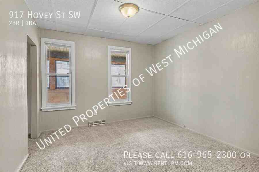 917 Hovey St Sw - Photo 4 of 20