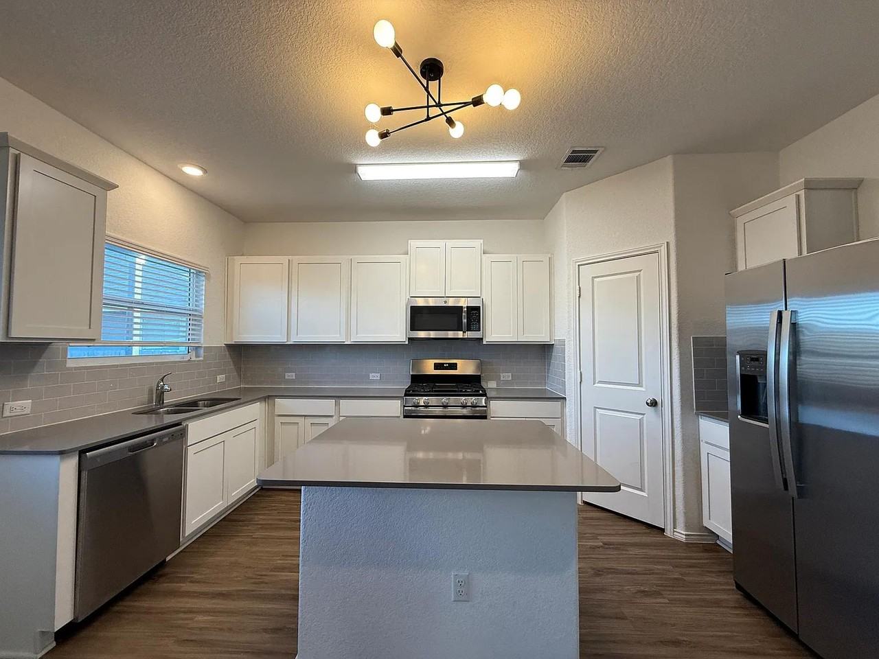 237 Majestic Cedar Dr #NA - Photo 6 of 14