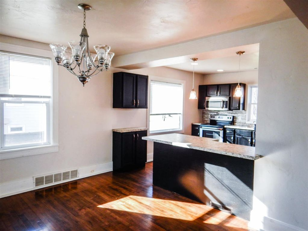 219 Cherry Ave #NA - Photo 6 of 26