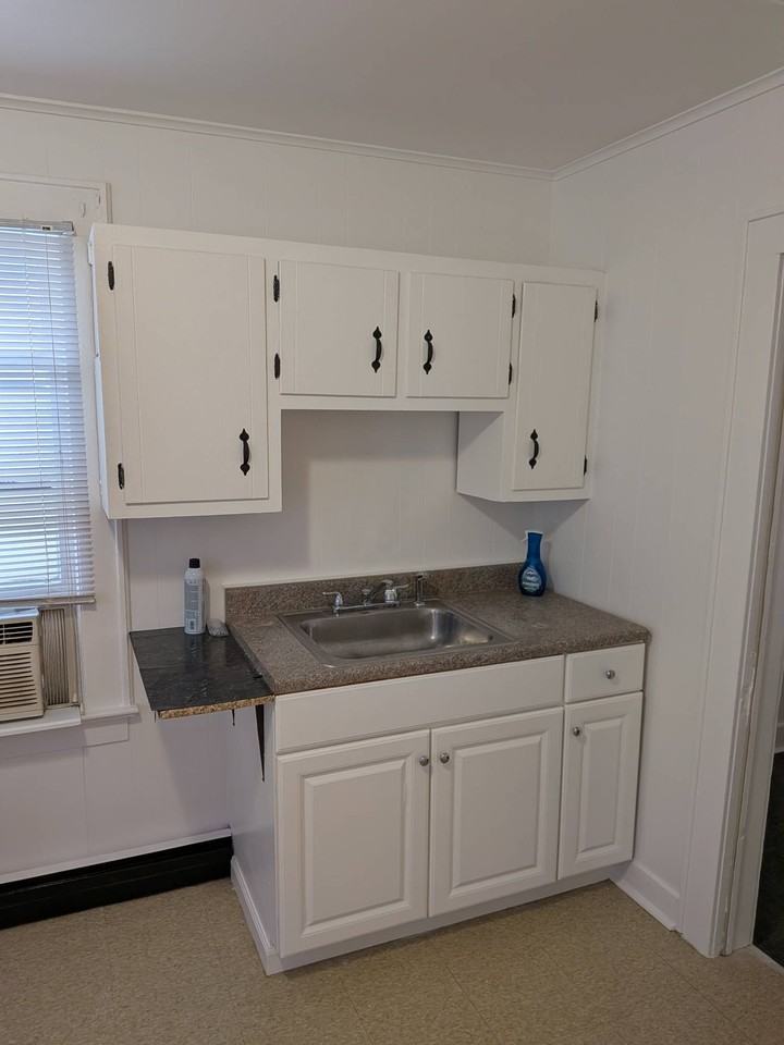 42 1/2 Quaid Ave #NA - Photo 2 of 13