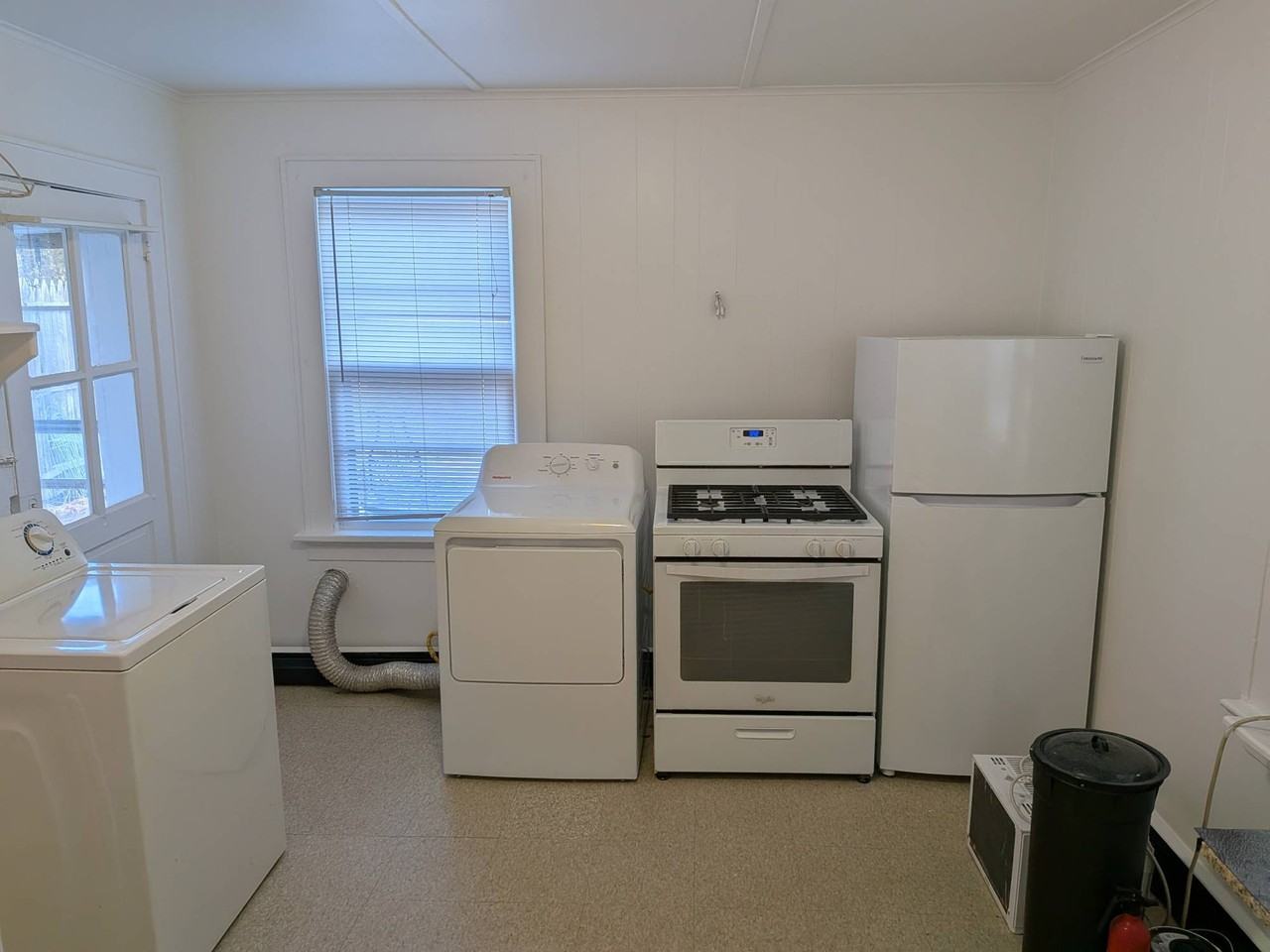 42 1/2 Quaid Ave #NA - Photo 3 of 13