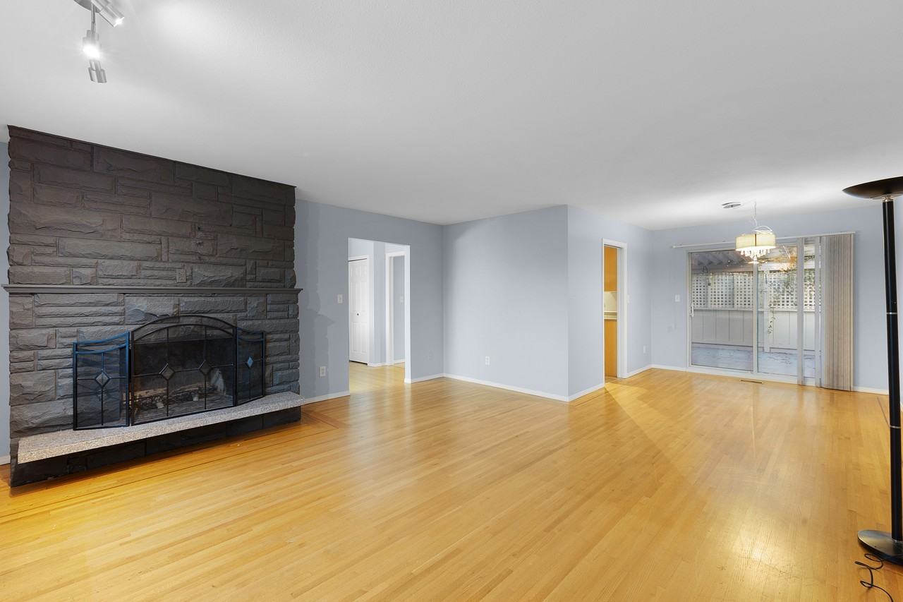 13786 Grosvenor Road - Photo 4 of 17