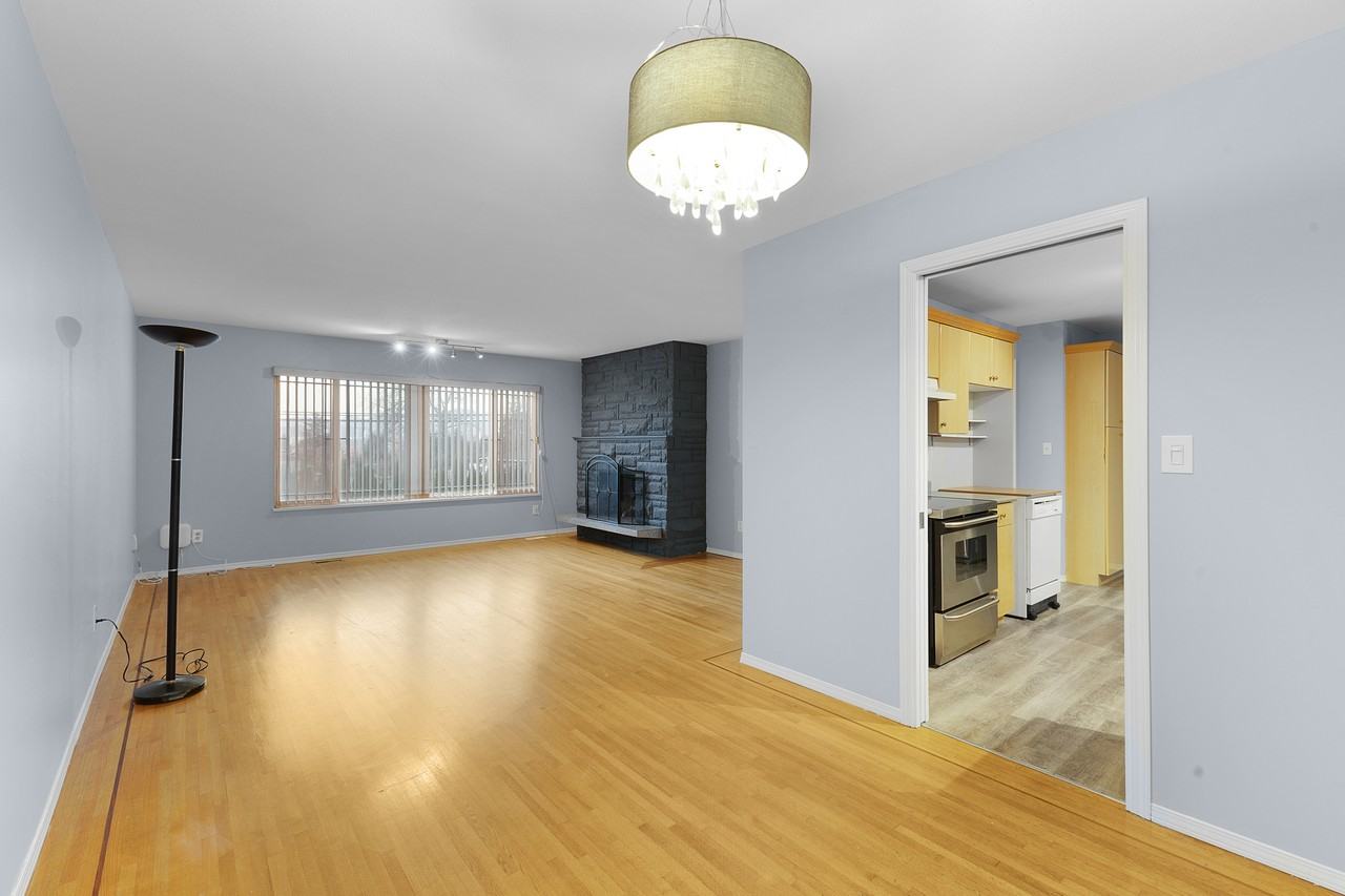 13786 Grosvenor Road - Photo 5 of 17