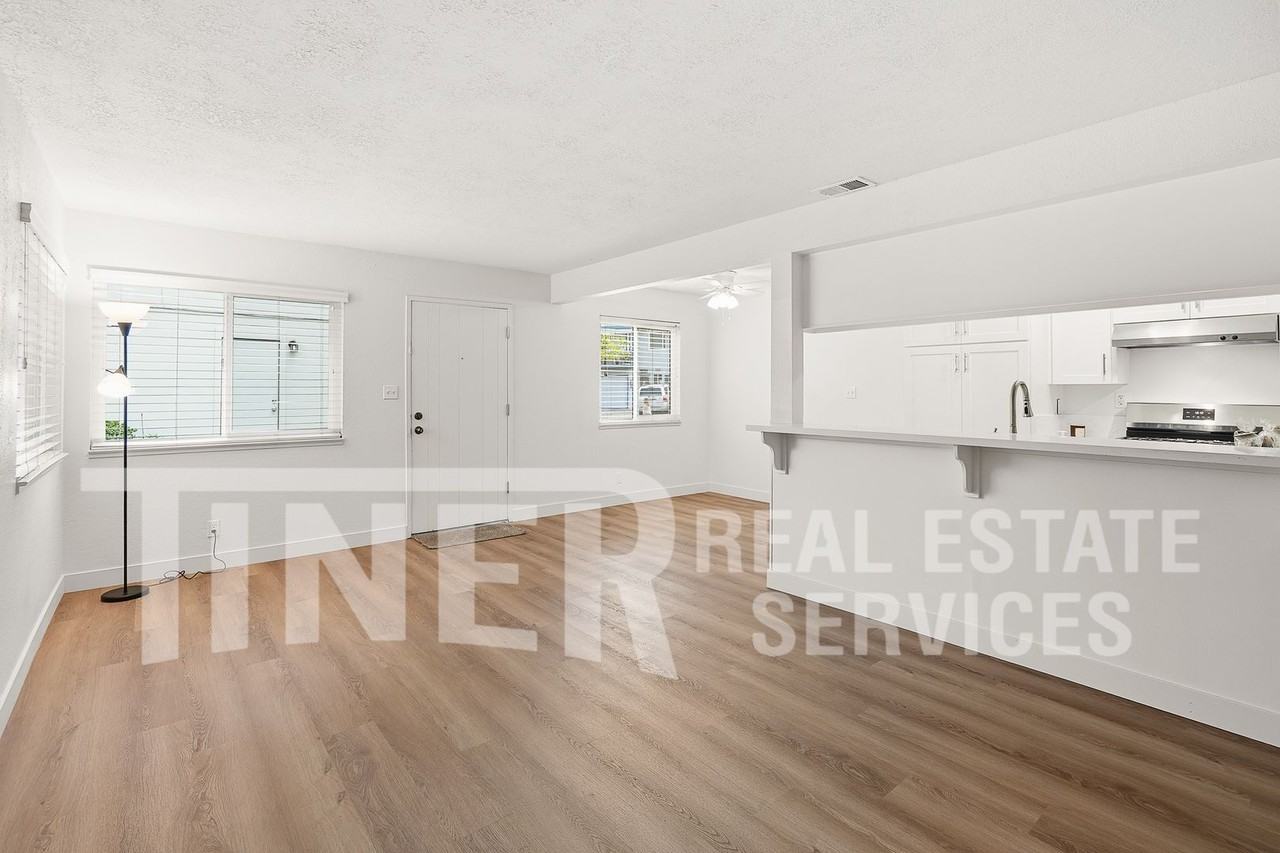 243 Breuner Dr #2 - Photo 6 of 22