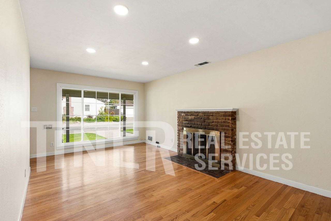 5000 Reid Way - Photo 2 of 24