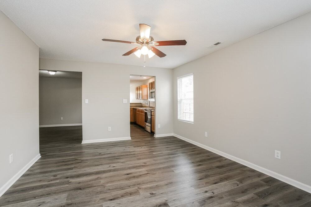 5558 Wild Horse Dr - Photo 3 of 15