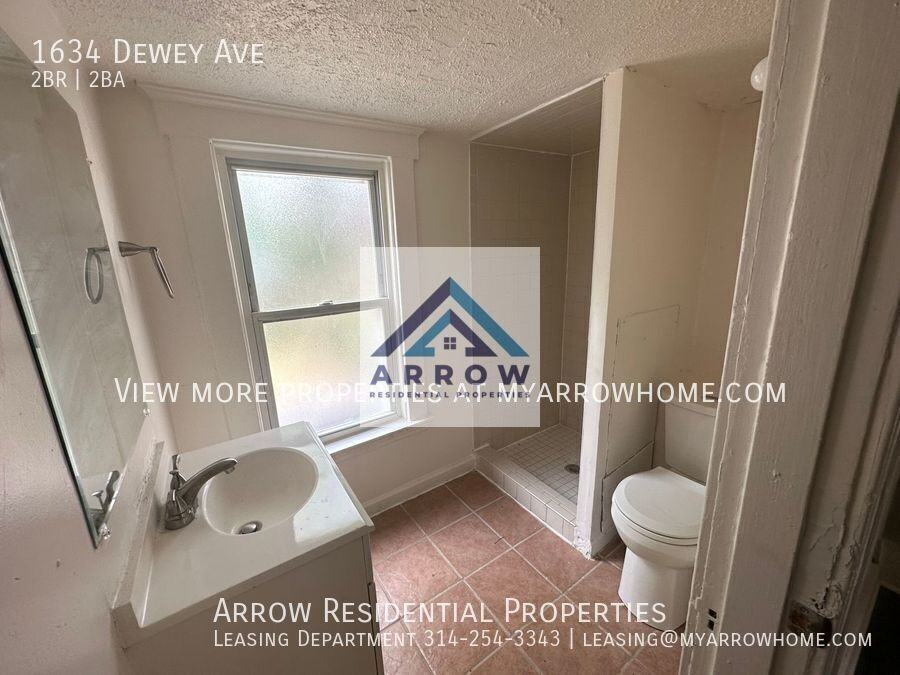 1634 Dewey Ave - Photo 6 of 14