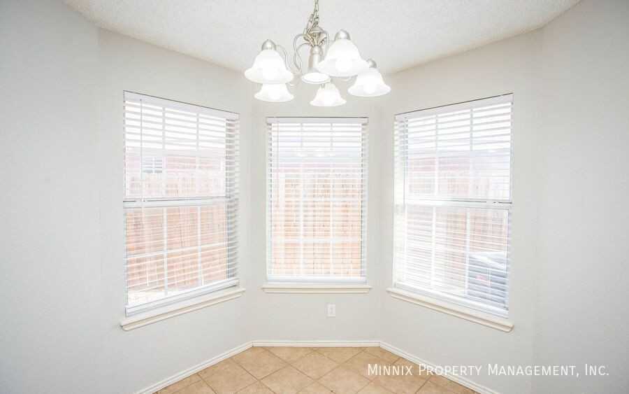 6024 74th St - Photo 4 of 50