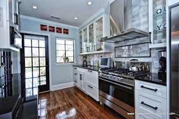 600 Hermitage Ct - Photo 3 of 50