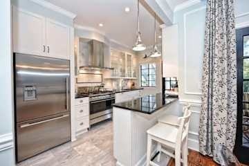 600 Hermitage Ct - Photo 4 of 50