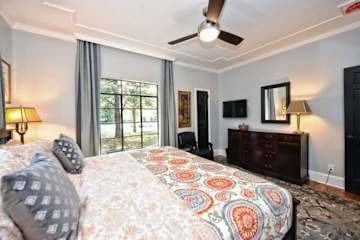 600 Hermitage Ct - Photo 7 of 50