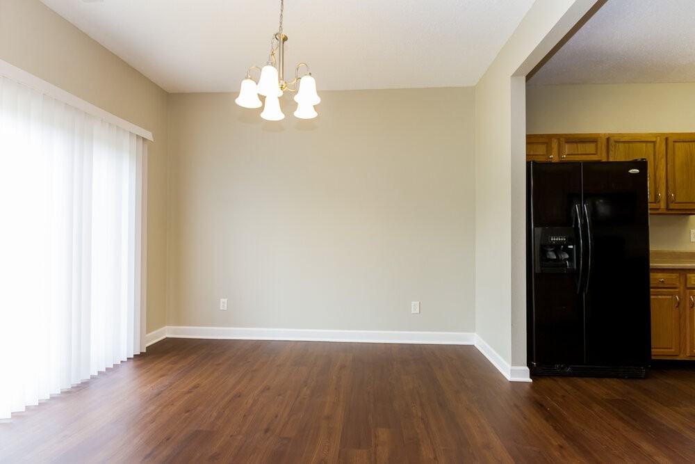 9692 Stonewall Ln - Photo 6 of 22