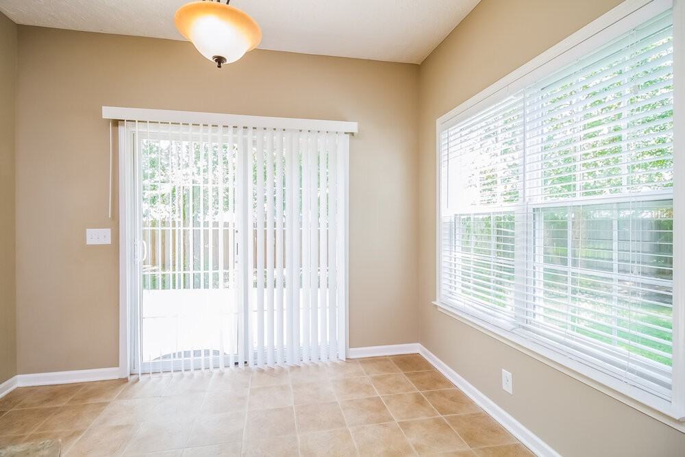 3408 Hamberton Cir - Photo 5 of 15