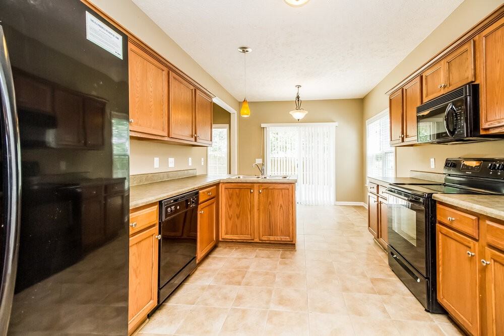 3408 Hamberton Cir - Photo 6 of 15