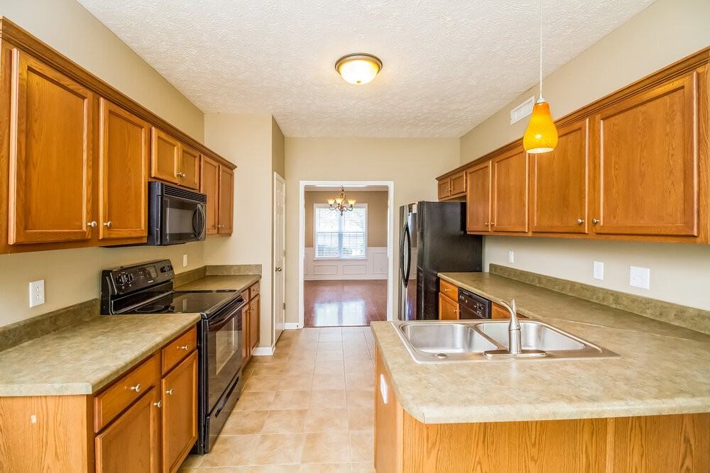 3408 Hamberton Cir - Photo 7 of 15