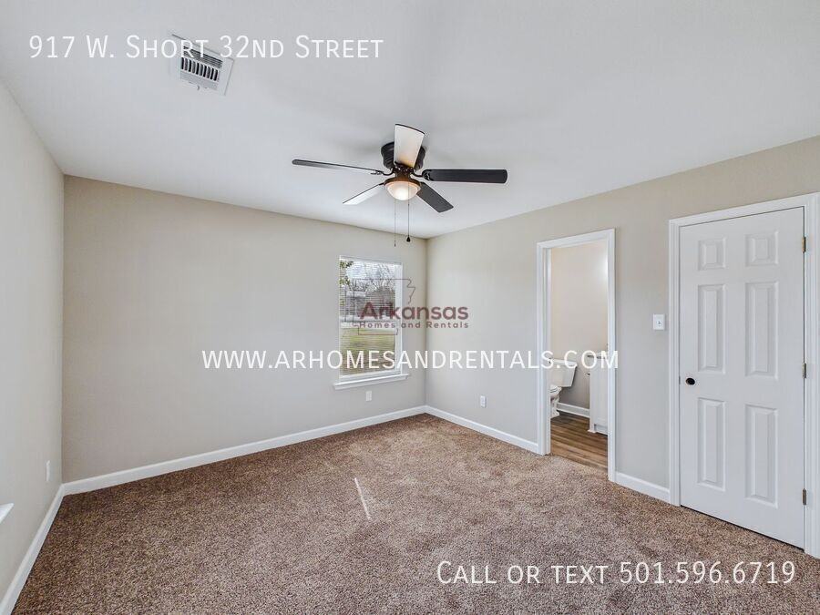 917 W Short 32nd St - Photo 6 of 12