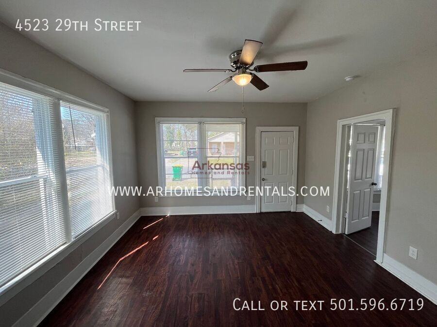 4523 W 29th St - Photo 2 of 12