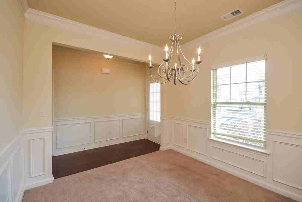 364 Easley Dr - Photo 6 of 17