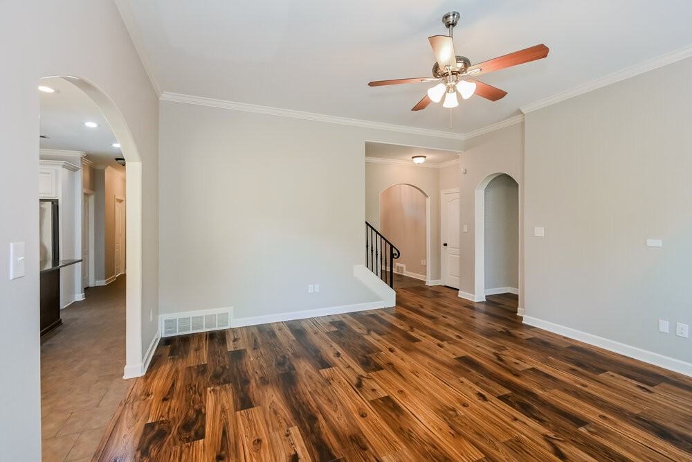 7032 Apache Dr - Photo 6 of 17