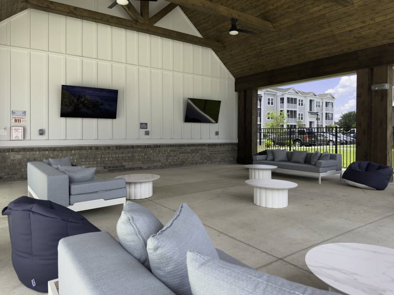 Anchor Pointe Apartments - Photo 3 of 41