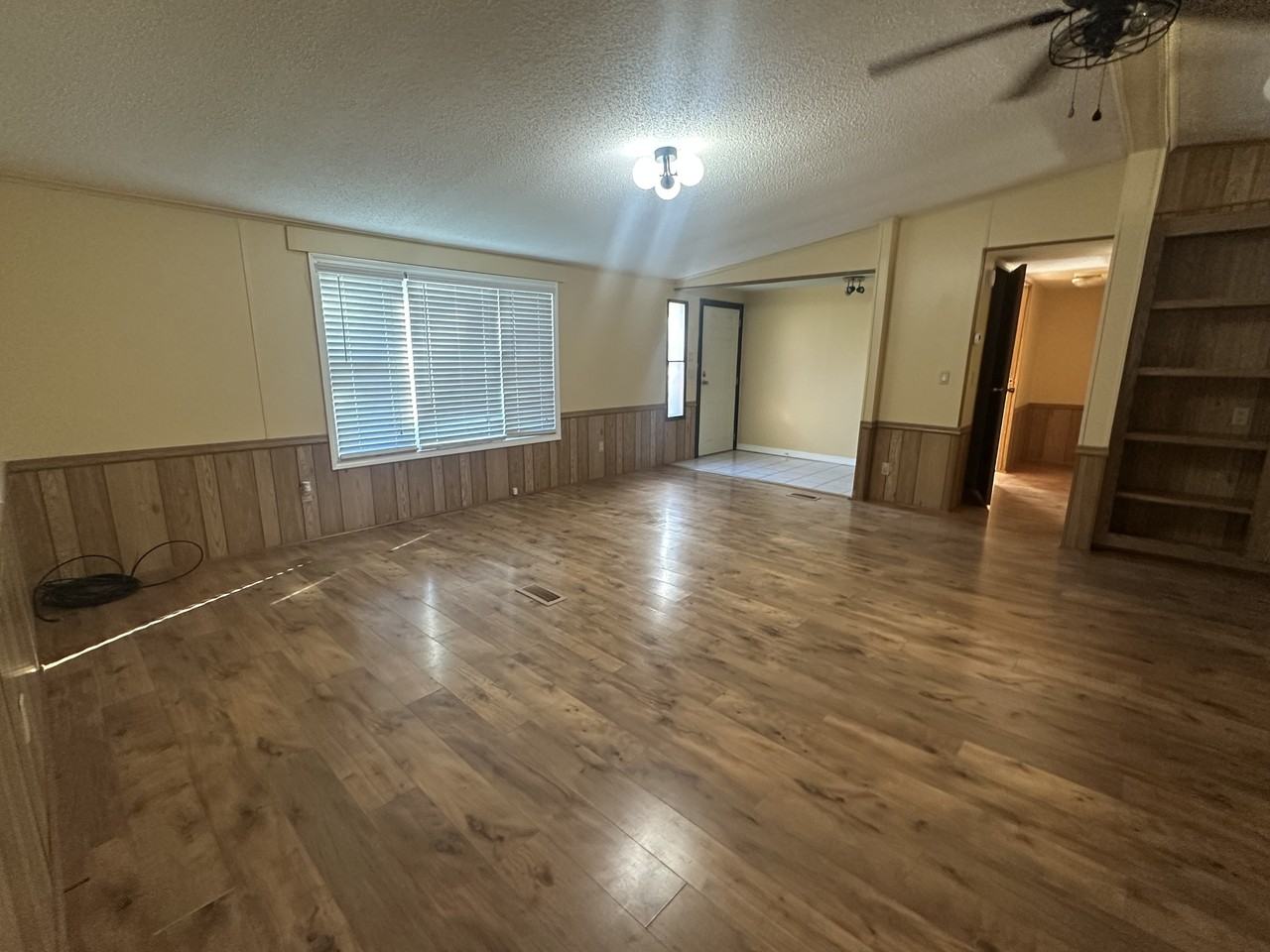 369 Ridgewood Dr Nw #NA - Photo 4 of 9