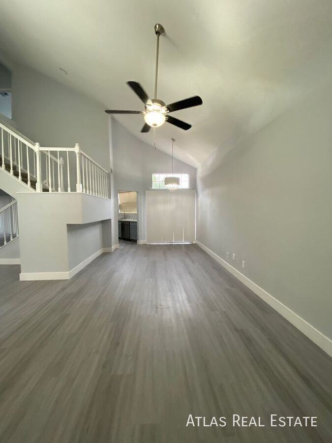 1916 Old Mill Ln - Photo 4 of 34