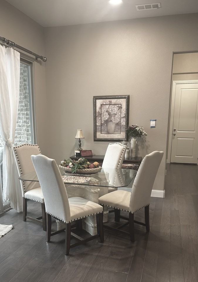 4412 Villa Drive - Photo 4 of 14