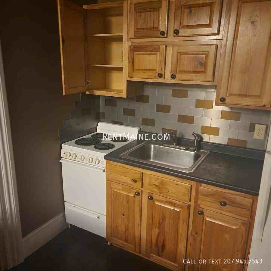 63 5th St #2 - Photo 5 of 9