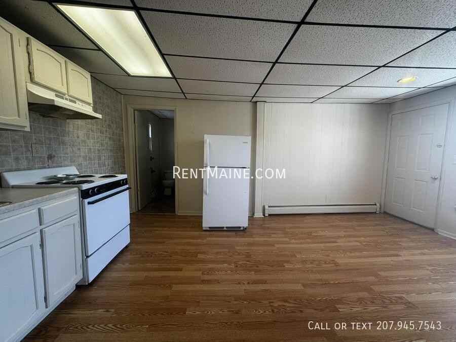 27 Eastern Ave #4 - Photo 5 of 7